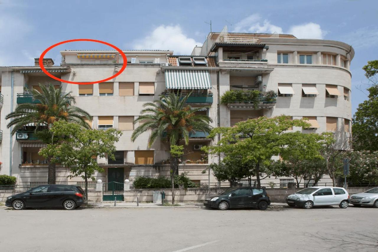 Butterfly With Sea View Apartament *