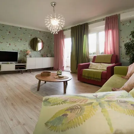 Beach Apartment Butterfly With Sea View Split Exterior photo