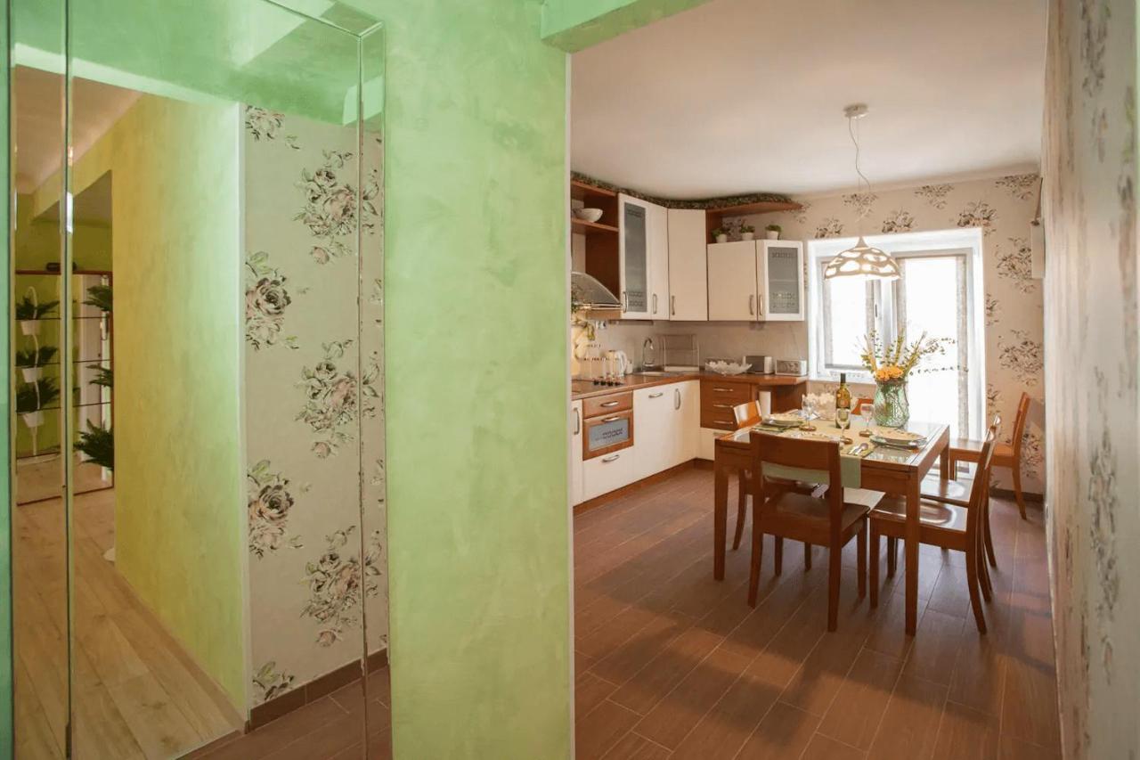 Butterfly With Sea View Apartman