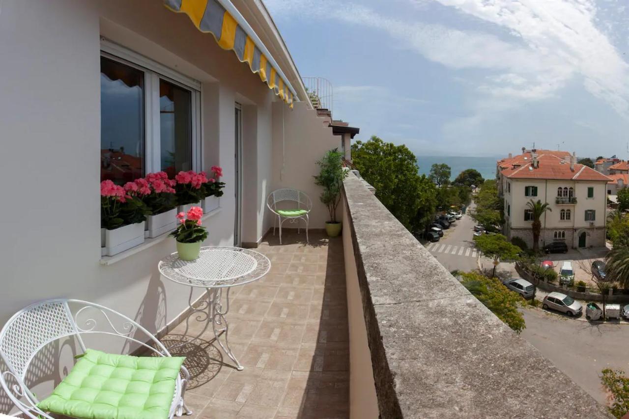 Apartman Butterfly With Sea View